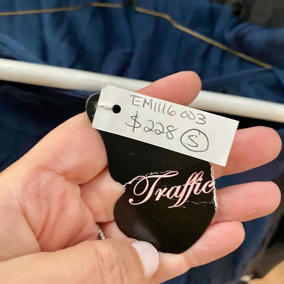 TRAFFIC NWT SZ S NAVY LINED DRESS W LACE SLEEVES - Picture 11 of 12